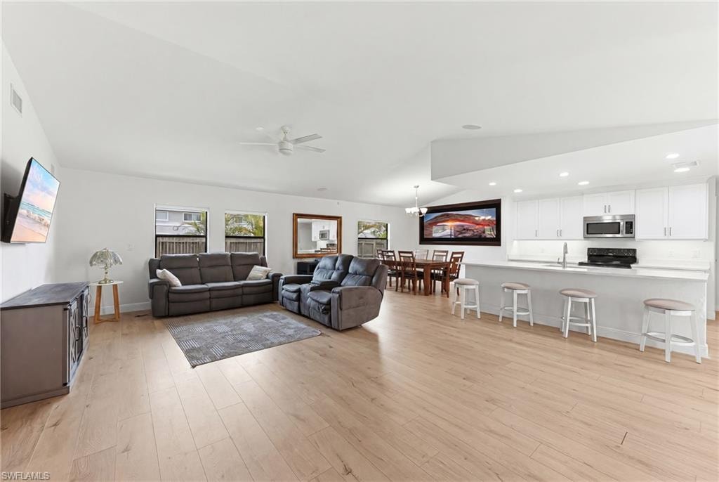 10333 Sandy Hollow LN photo 10