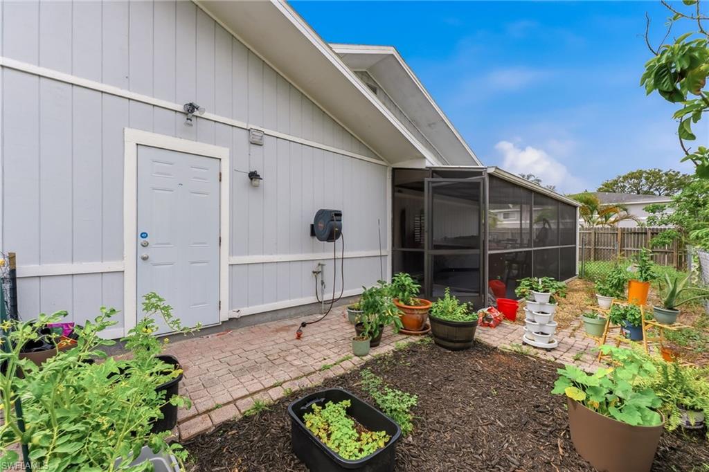 10333 Sandy Hollow LN photo 21
