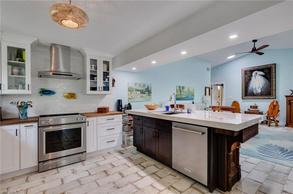 1318 Junonia ST photo 12