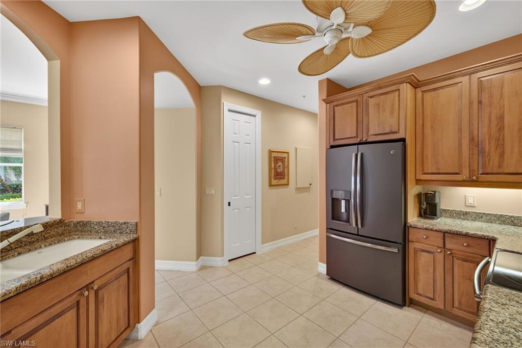 2638 BOLERO DR 401 photo 12