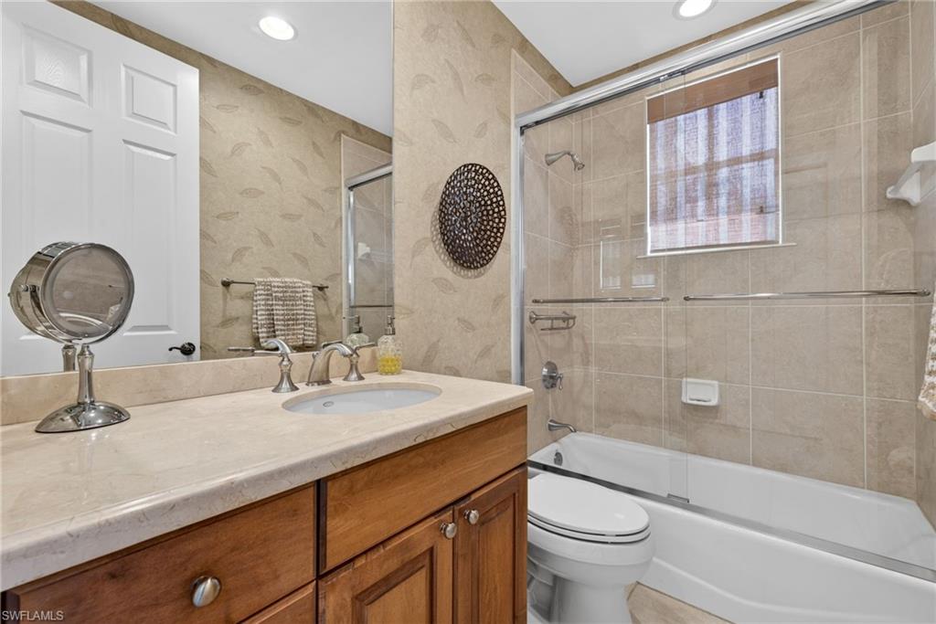 2638 BOLERO DR 401 photo 20