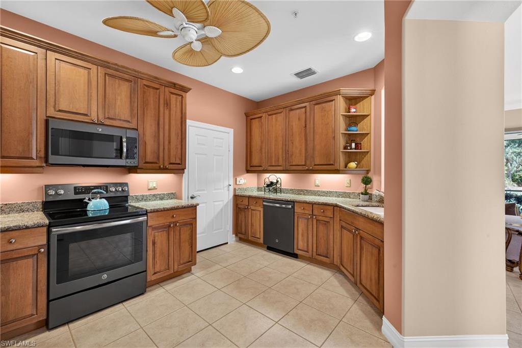 2638 BOLERO DR 401 photo 10