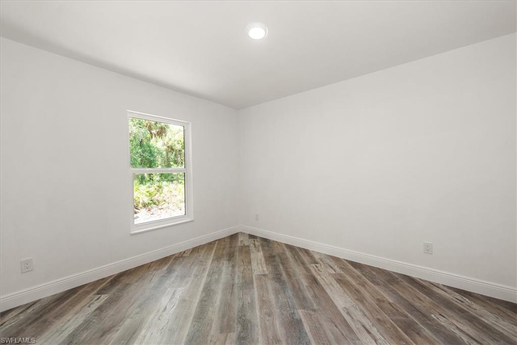 Guest bedroom 4
