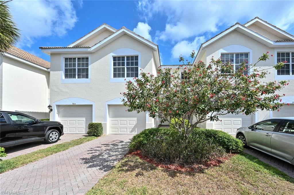 981 Hampton CIR 119 photo 27