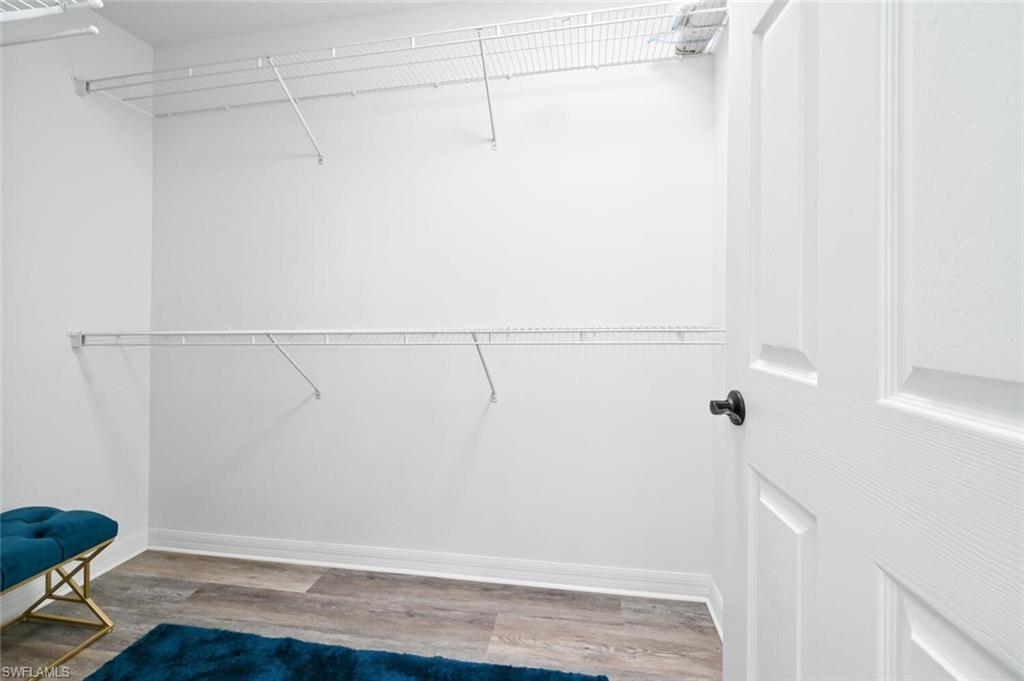 981 Hampton CIR 119 photo 17