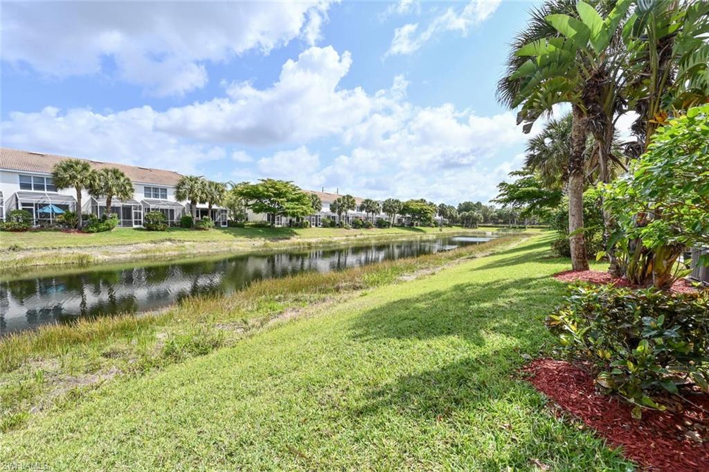 981 Hampton CIR 119 photo 24