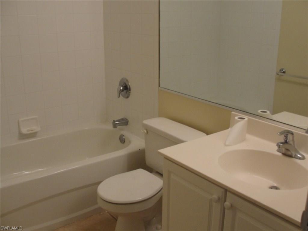 1295 Henley ST 1204 photo 16