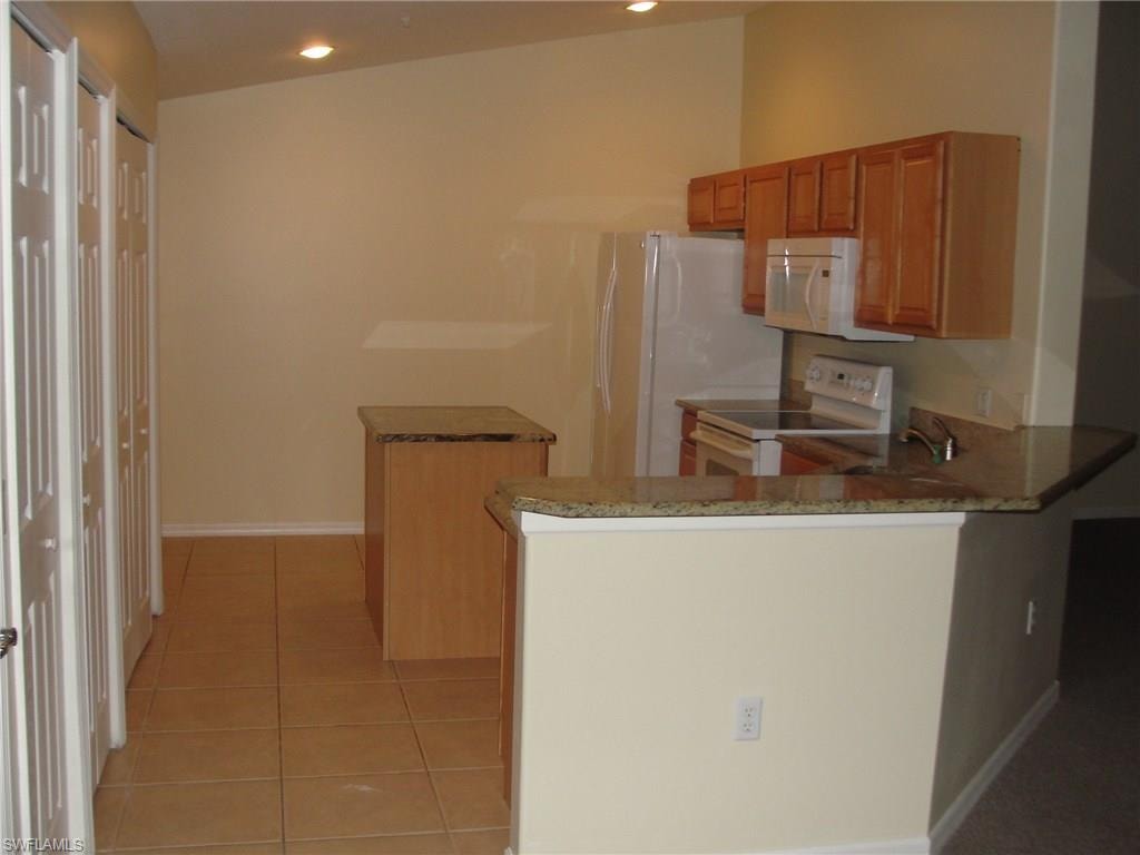 1295 Henley ST 1204 photo 14