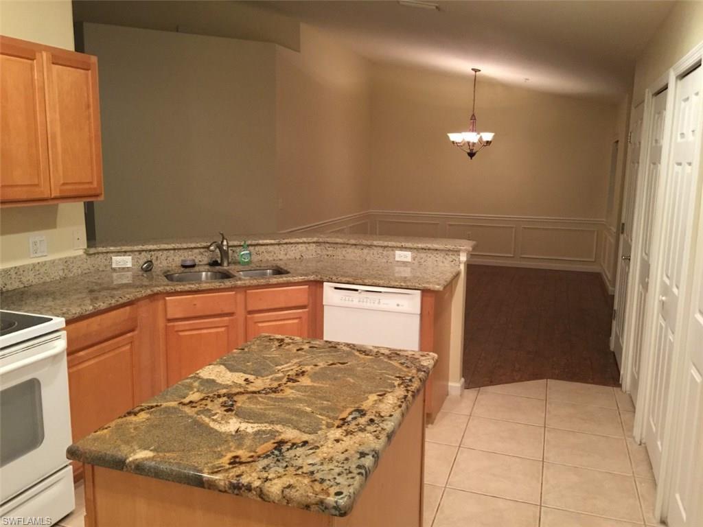 1295 Henley ST 1204