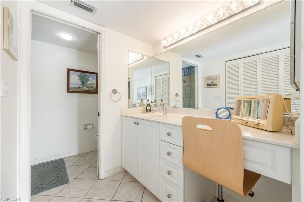 5905 Trailwinds DR 812 photo 27