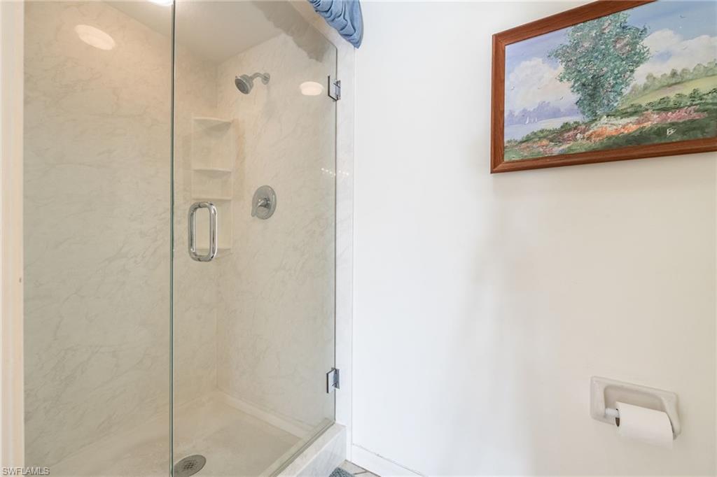 5905 Trailwinds DR 812 photo 28