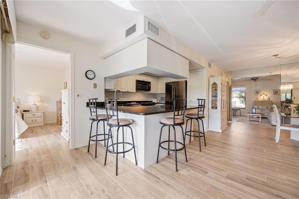 5905 Trailwinds DR 812 photo 15