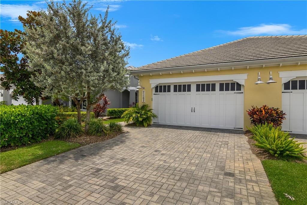 7162 Dominica DR photo 23