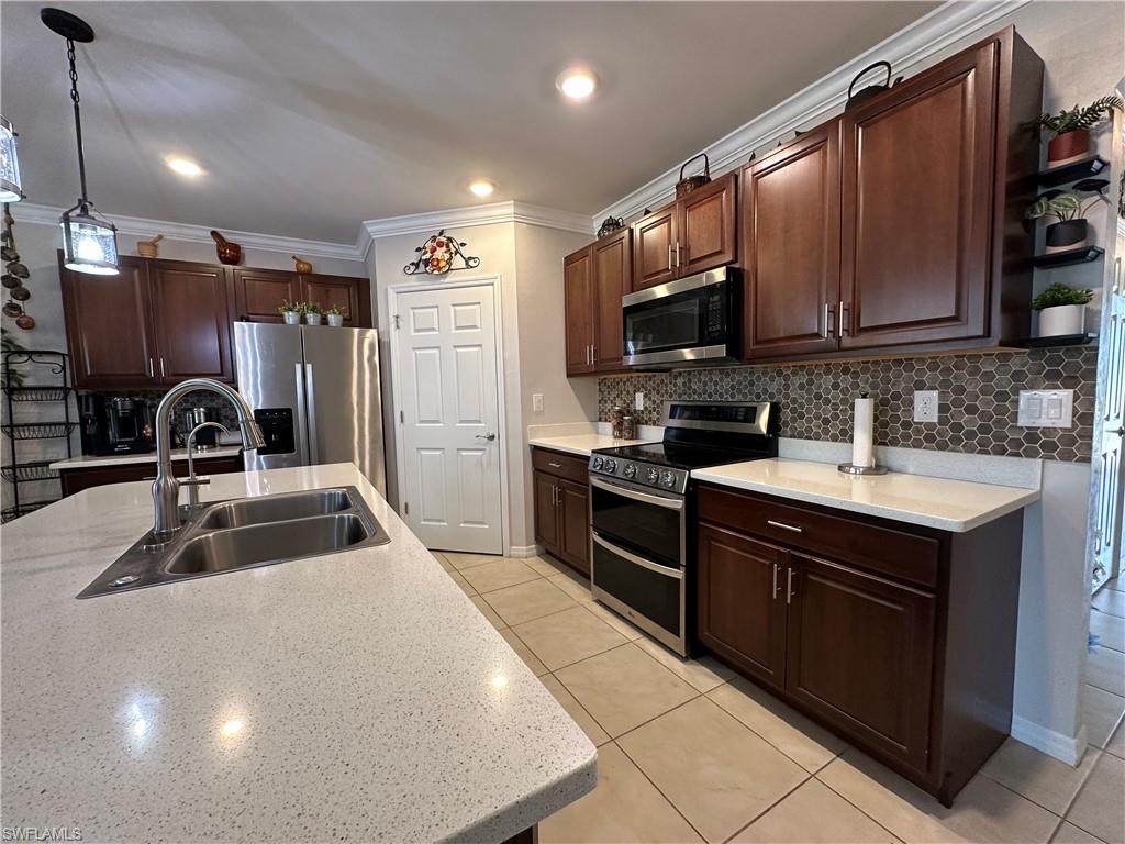 1708 NW 29TH TER
