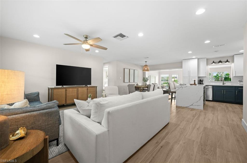 373 Egret AVE photo 8