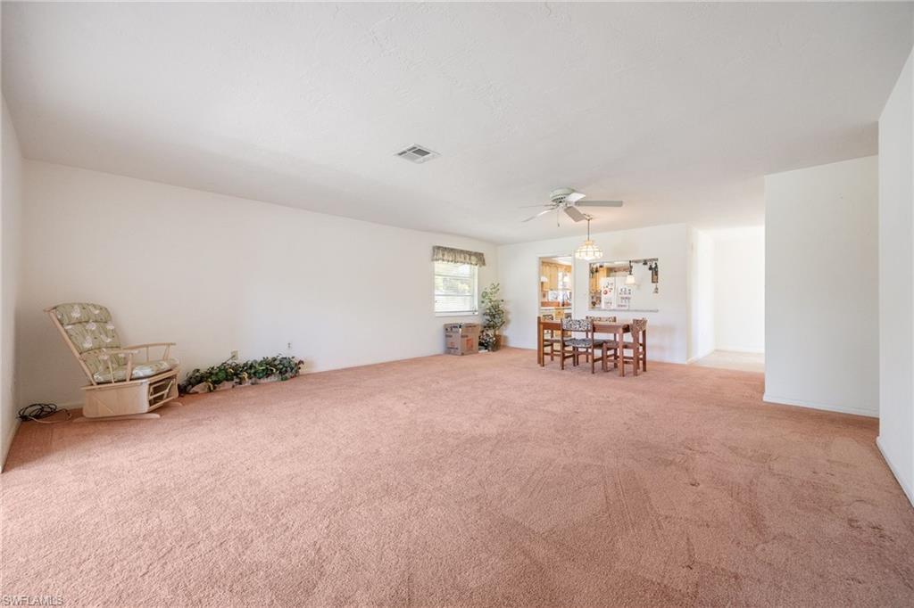 5585 Hamlet LN photo 18