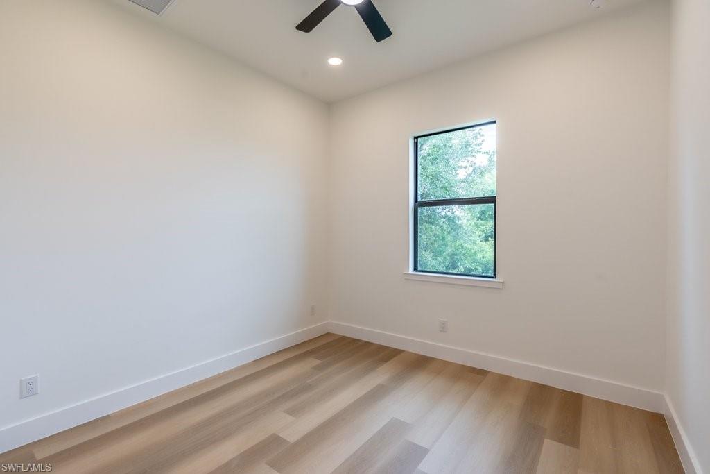 5054 Benton ST photo 18