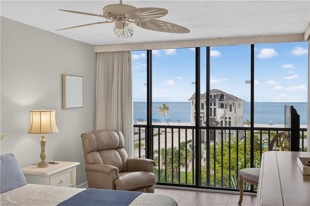 Floor to ceiling sliders with stunning Gulf Views!