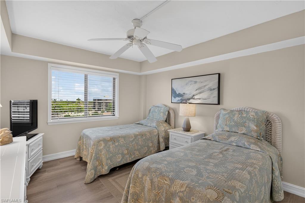 Guest bedroom with views of the Gulf and Bay!