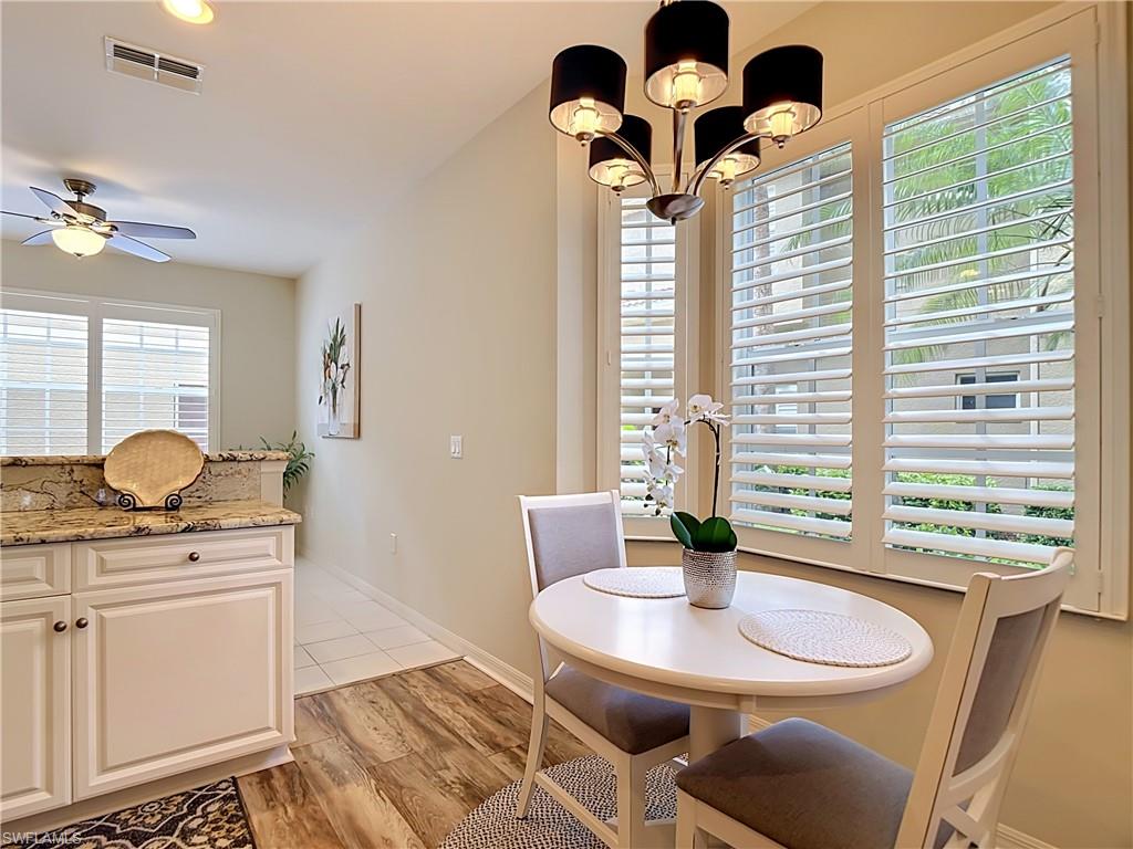 20071 Seagrove ST 1001 photo 17