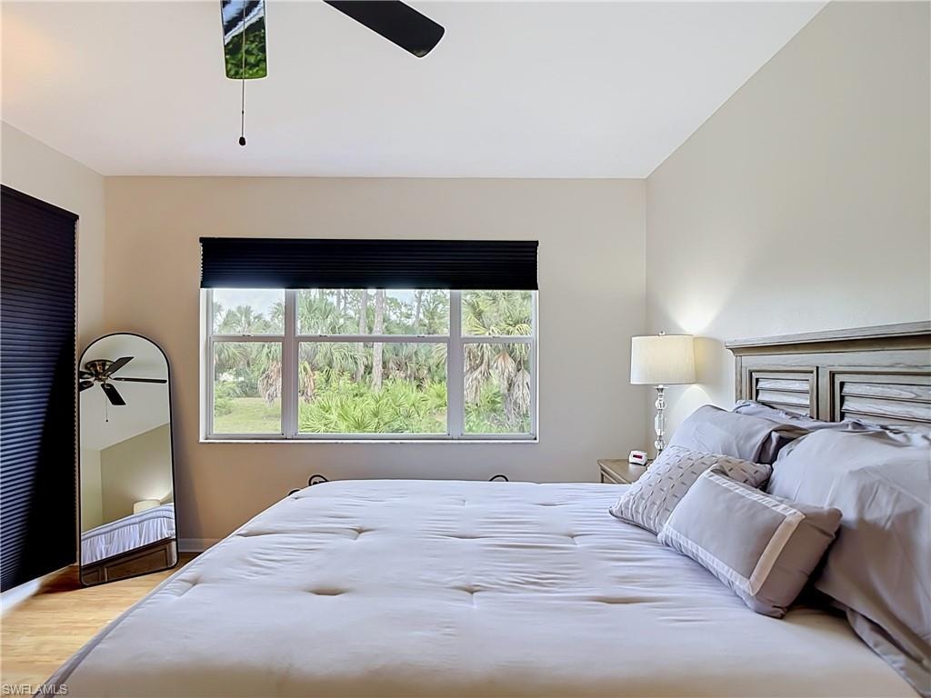20071 Seagrove ST 1001 photo 24