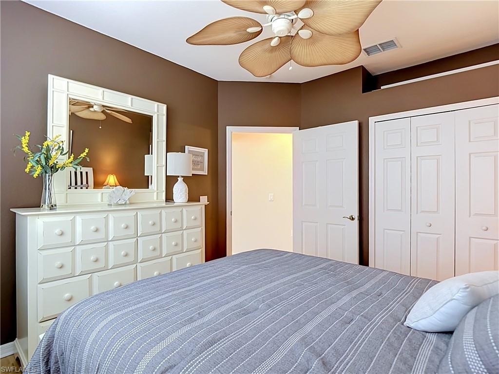 20071 Seagrove ST 1001 photo 30