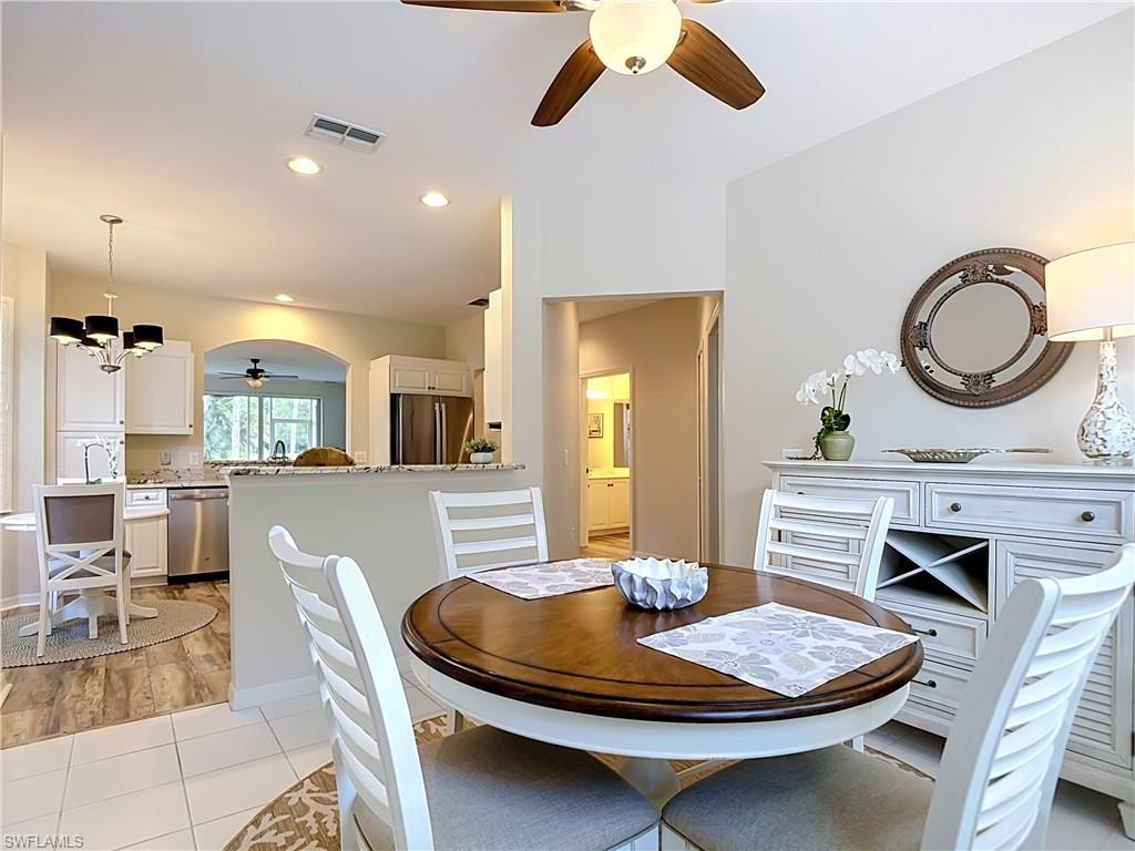 20071 Seagrove ST 1001 photo 19