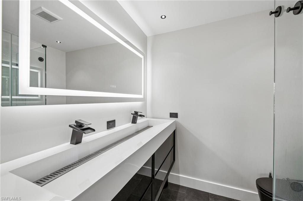 18010 San Carlos BLVD 33 photo 22