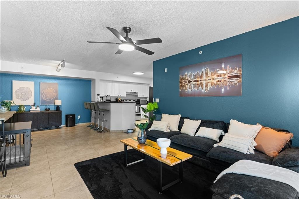 8225 Ibis Club DR 204 photo 6