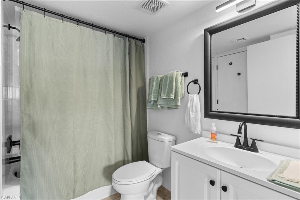 8225 Ibis Club DR 204 photo 17