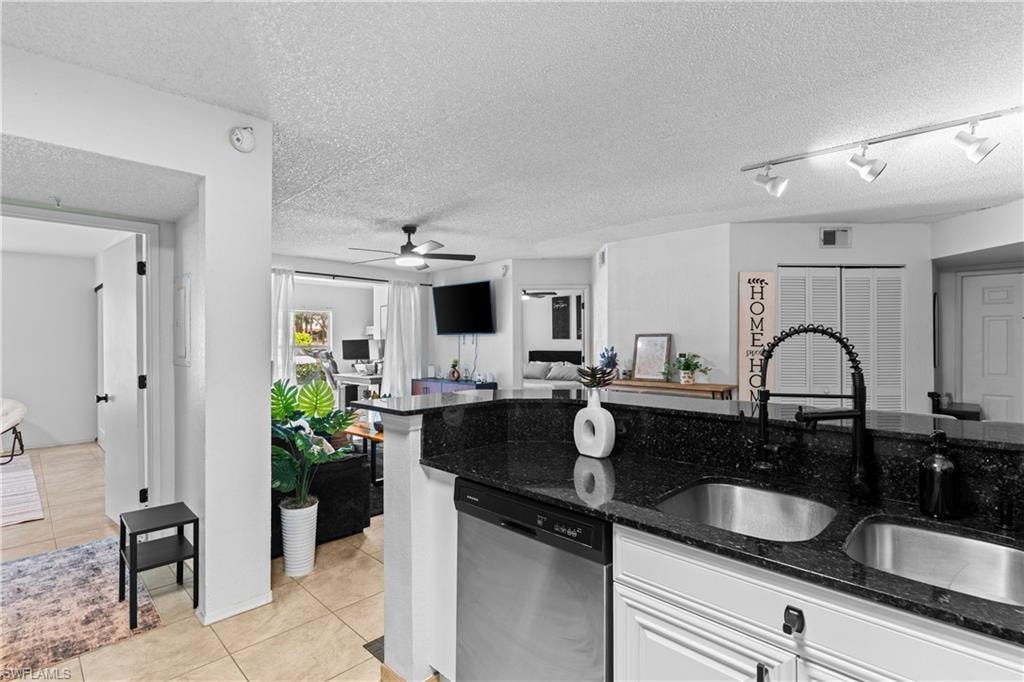 8225 Ibis Club DR 204 photo 12