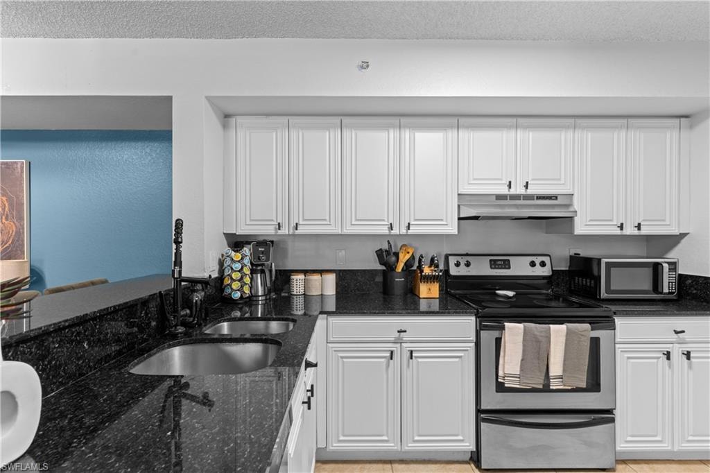 8225 Ibis Club DR 204 photo 10
