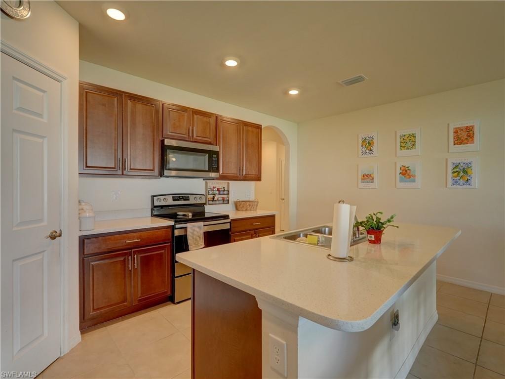 328 SW 24th PL photo 18