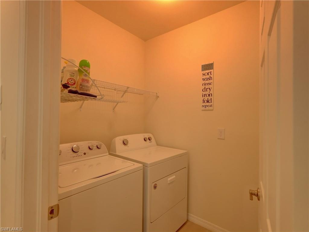 328 SW 24th PL photo 11