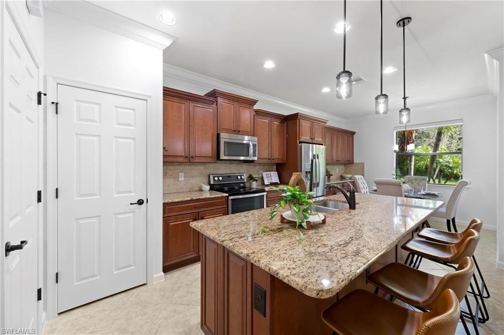 20247 Cypress Shadows BLVD photo 19