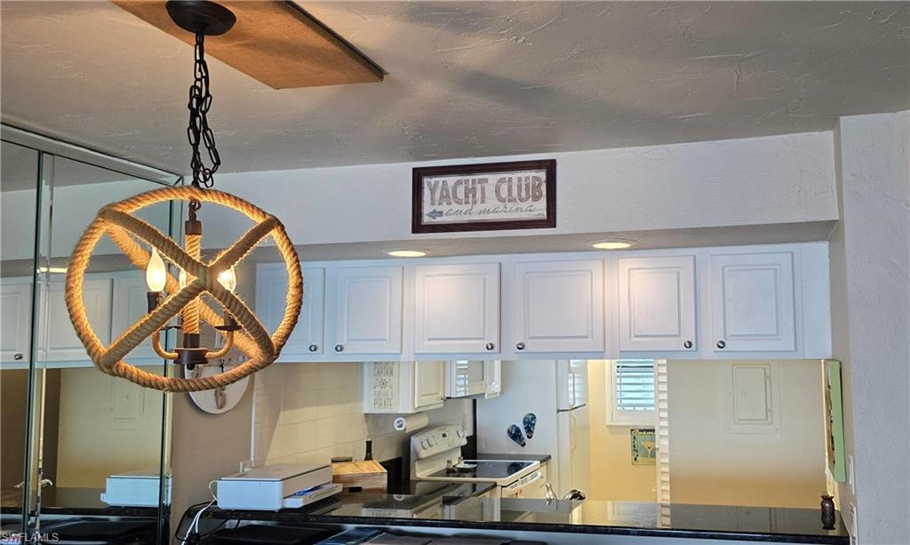 6400 Estero BLVD 403 photo 9