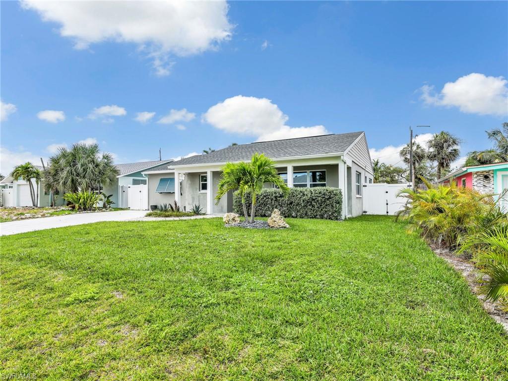195 Hibiscus DR