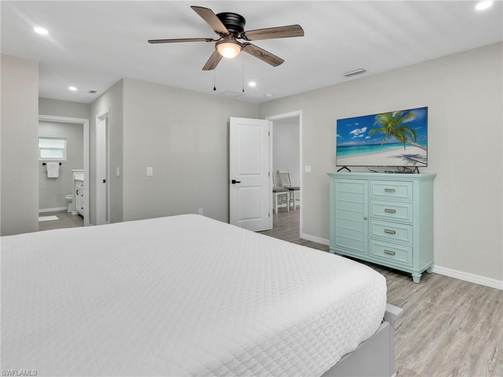195 Hibiscus DR photo 16