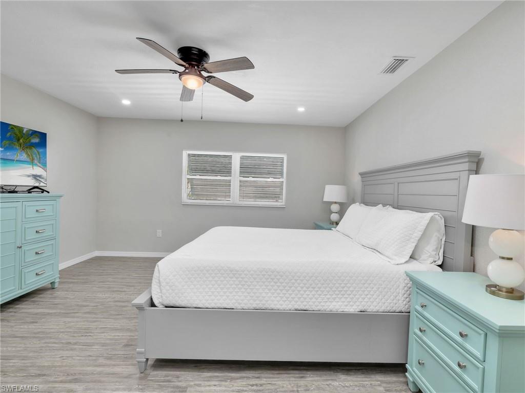 195 Hibiscus DR photo 15
