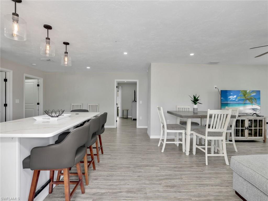 195 Hibiscus DR