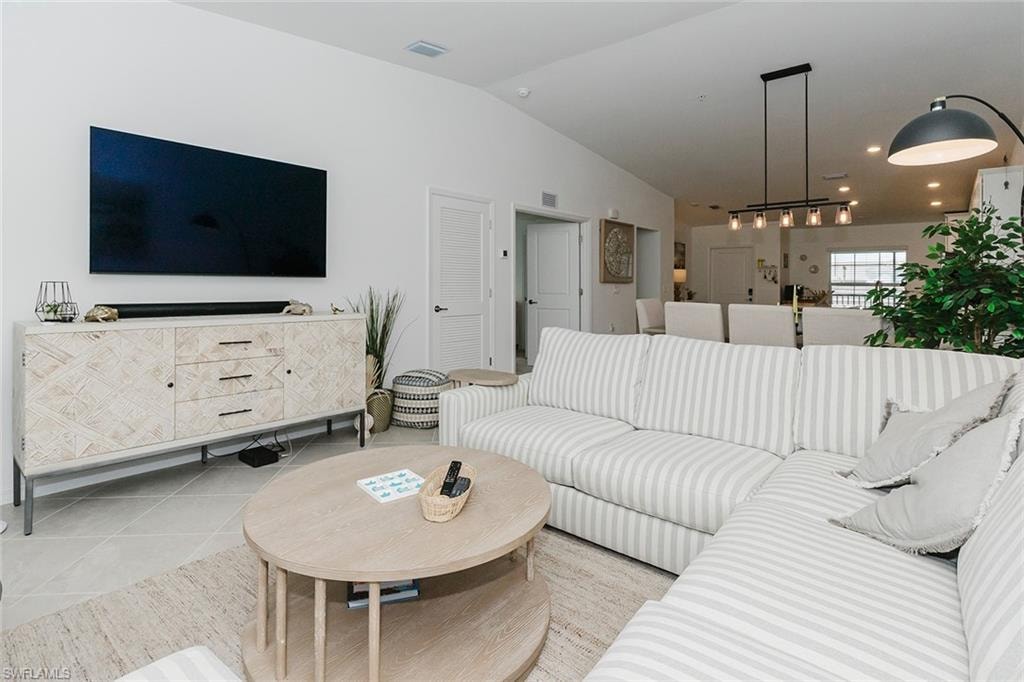 5433 Double Eagle CIR 2928