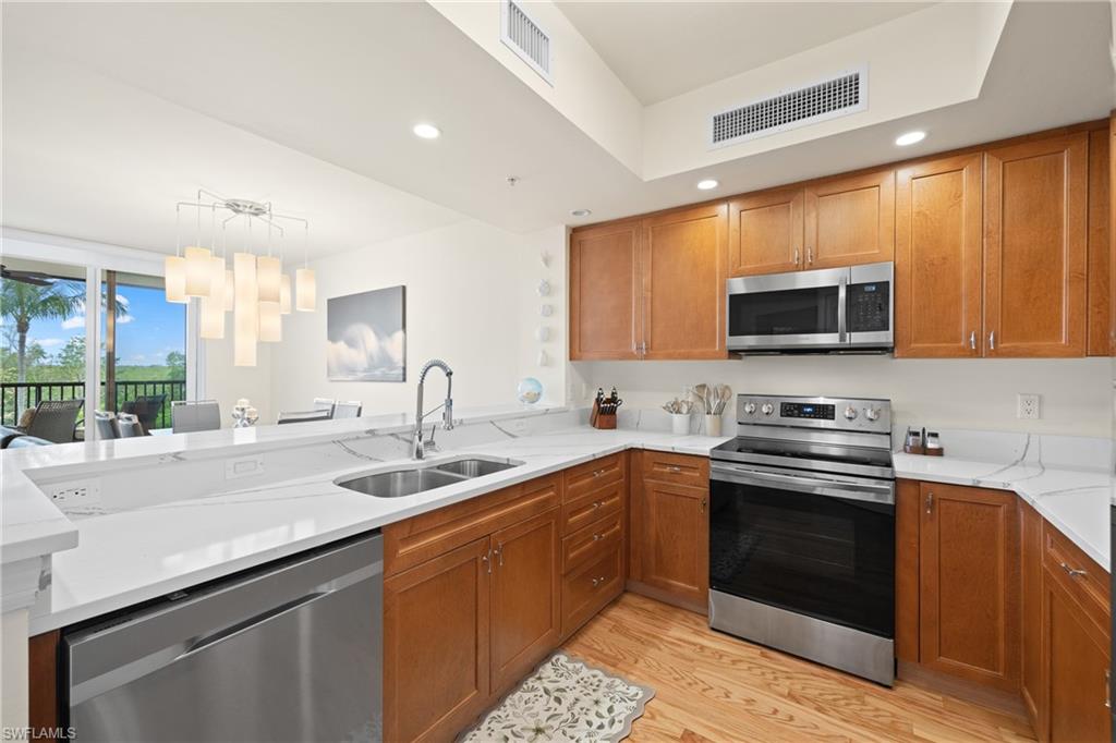 1065 Borghese LN 203 photo 11