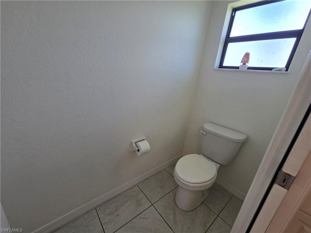 329 SW 21st LN photo 24