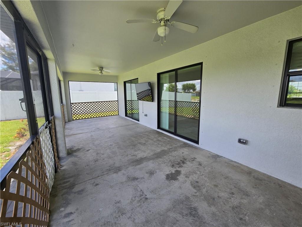 329 SW 21st LN photo 40