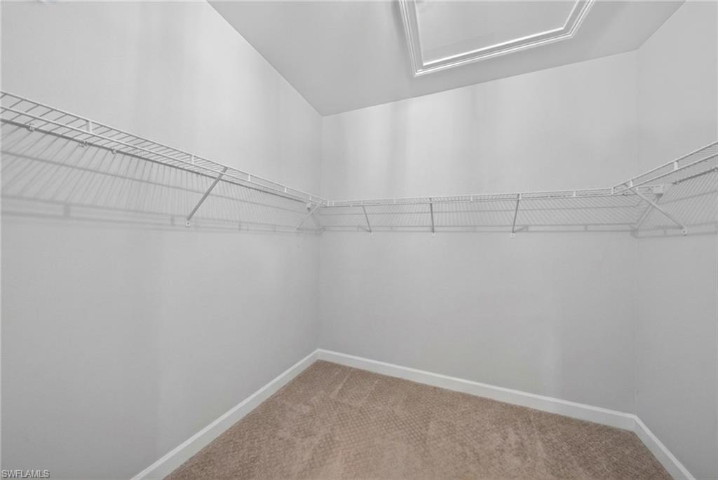 Walk in closet
