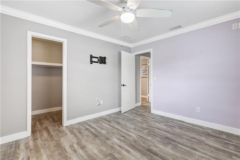 2112 Harvard AVE photo 20