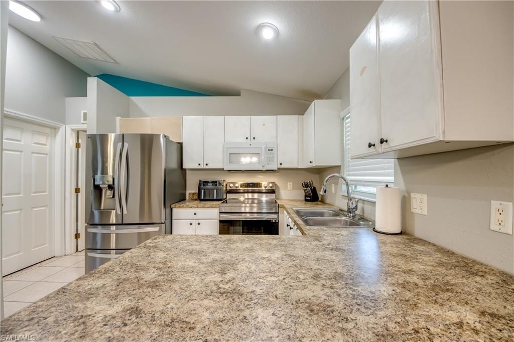 3227 Santa Barbara BLVD photo 17