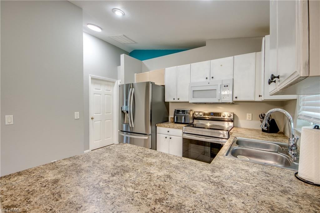 3227 Santa Barbara BLVD photo 16