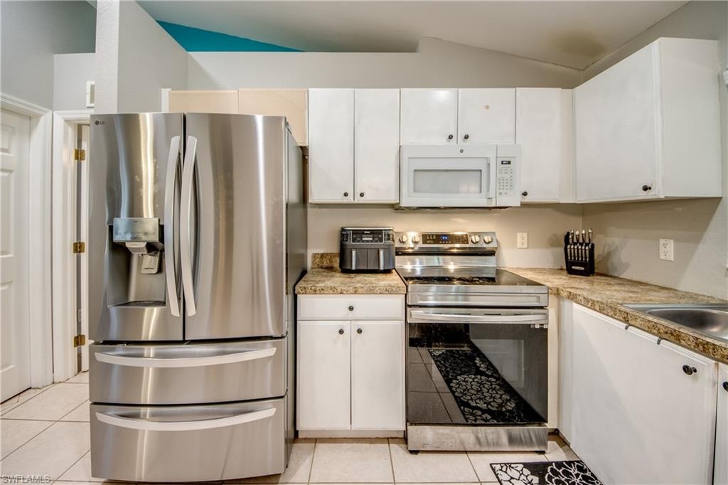 3227 Santa Barbara BLVD photo 20