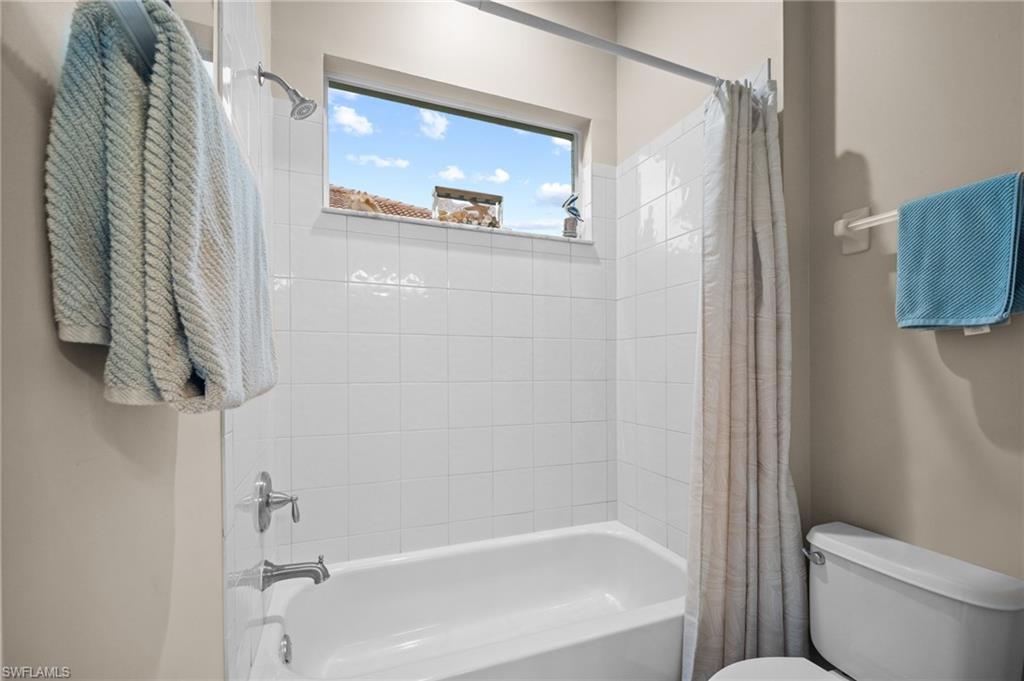 9042 Bronco CT photo 24